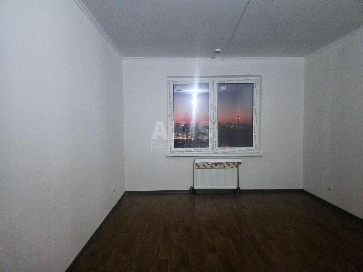 2k apartment vul. Motorna 11А