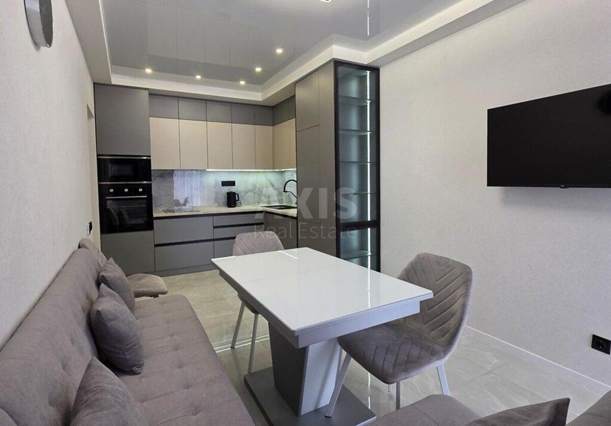 2k apartment vul. Myhajla Maksymovycha 26Г