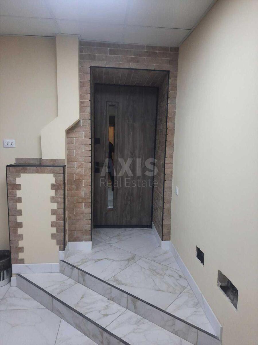 Office vul. Pervomajs'kogo Leonida 9А, 209m20