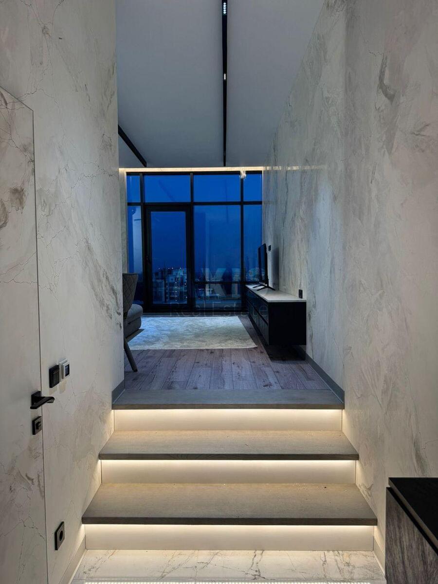 1k apartment vul. Dragomyrova Myhajla 4Б4