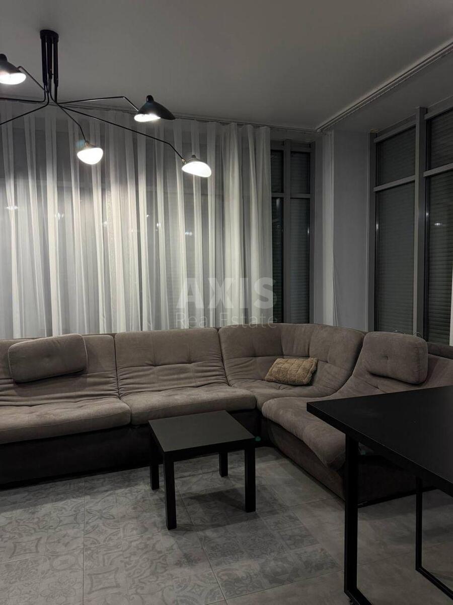 3k apartment pr-t Lobanovs'kogo 4В3