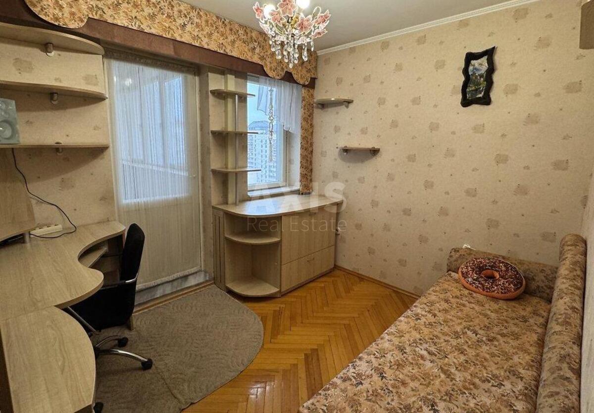 4к квартира ул. Пулюя Ивана 1А9