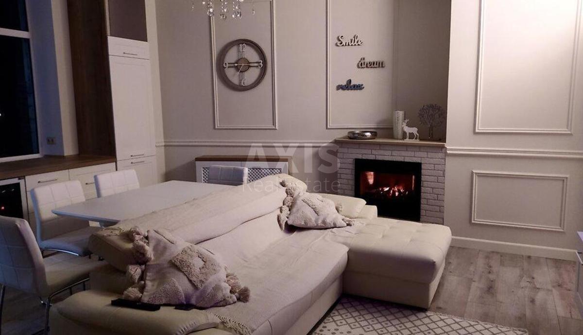 2k apartment vul. Zatyshna 16