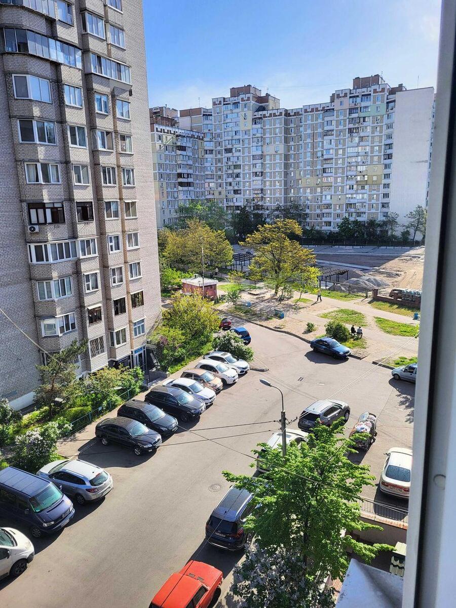 3к квартира ул. Драгоманова 1711