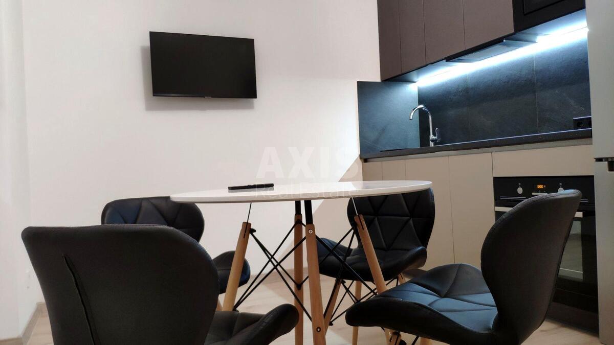 1k apartment vul. Velyka Vasyl'kivs'ka 58