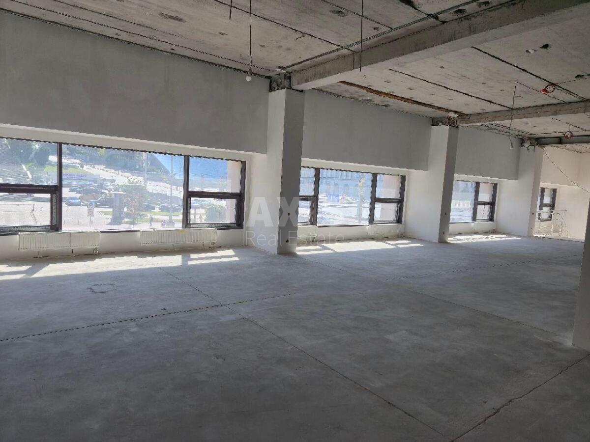 Office vul. Hreshhatyk 16, 504m2588881