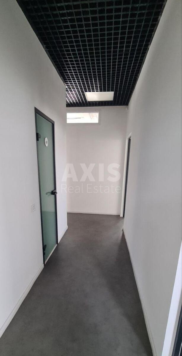 Office vul. Krasylivs'ka 5/7, 325m24