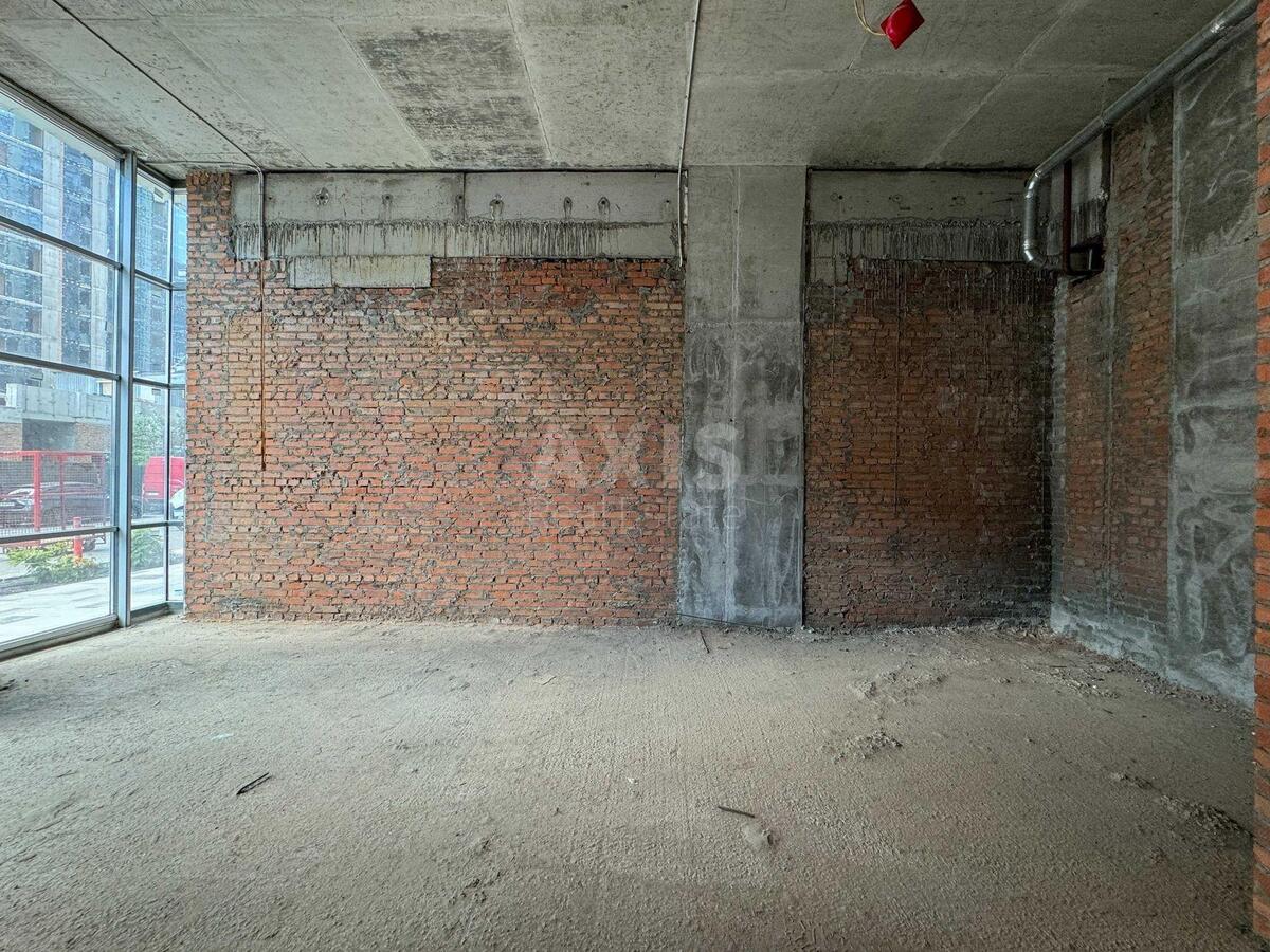 Service object vul. Dragomyrova Myhajla 20, 57m21