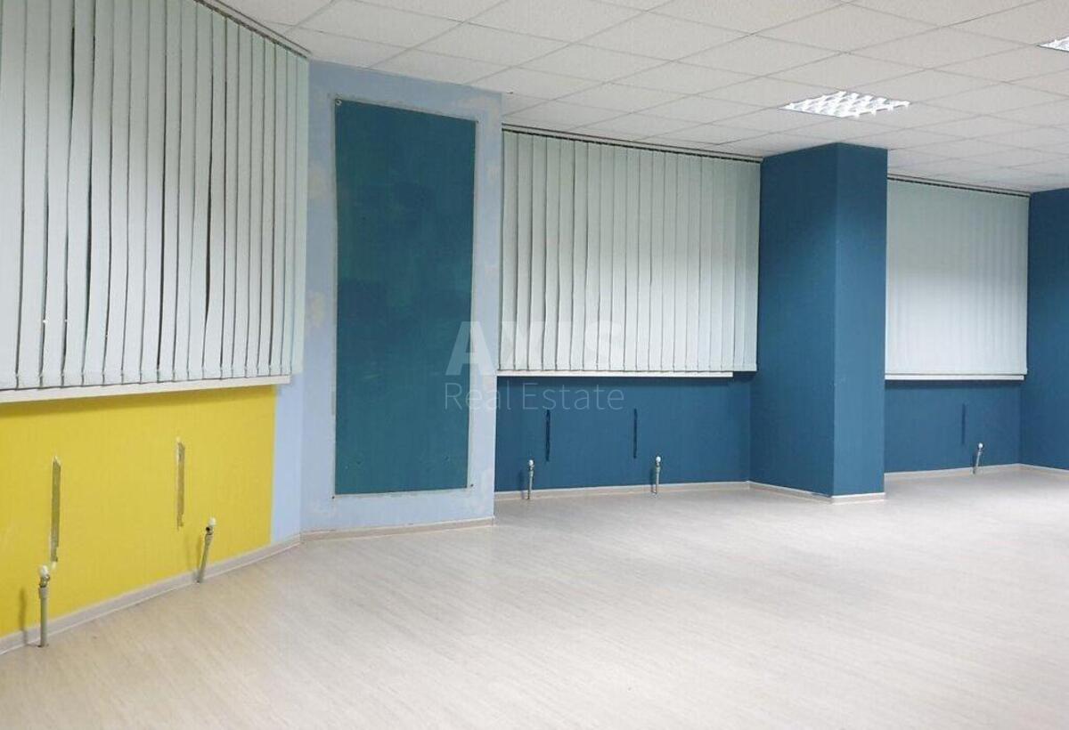 Trade object vul. Velyka Kytai'vs'ka 53, 160m20