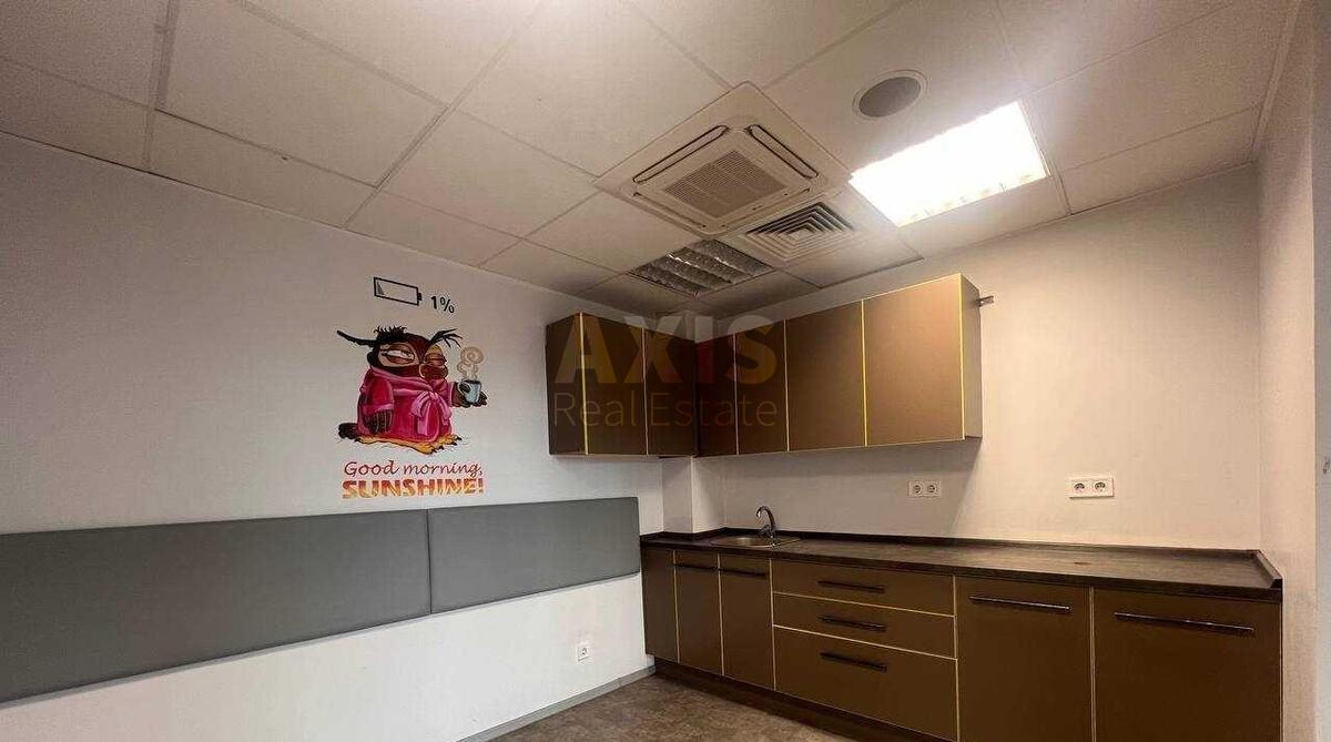 Office vul. Lejpcyz'ka 15, 715m22