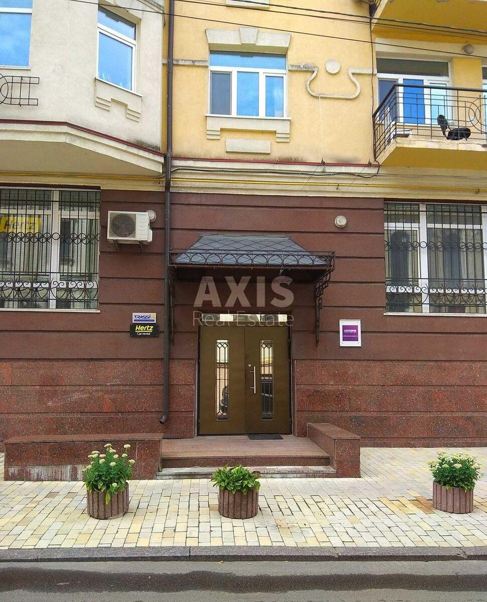 Trade object vul. Viktora Nekrasova 10, 48m2