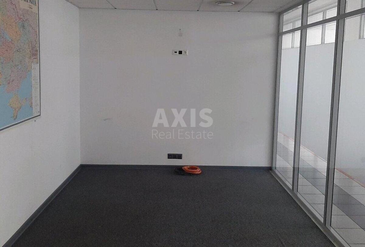 Office pl. Sportyvna 3В, 350m22
