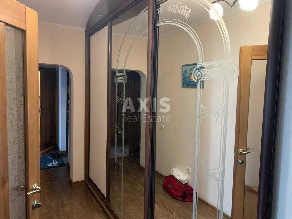 3k apartment vul. Bal'zaka Onore de 4А421745