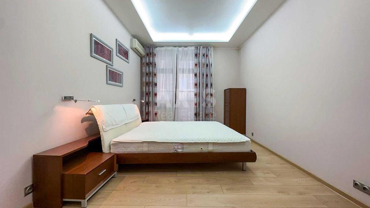3k apartment vul. Pavlivs'ka 1810