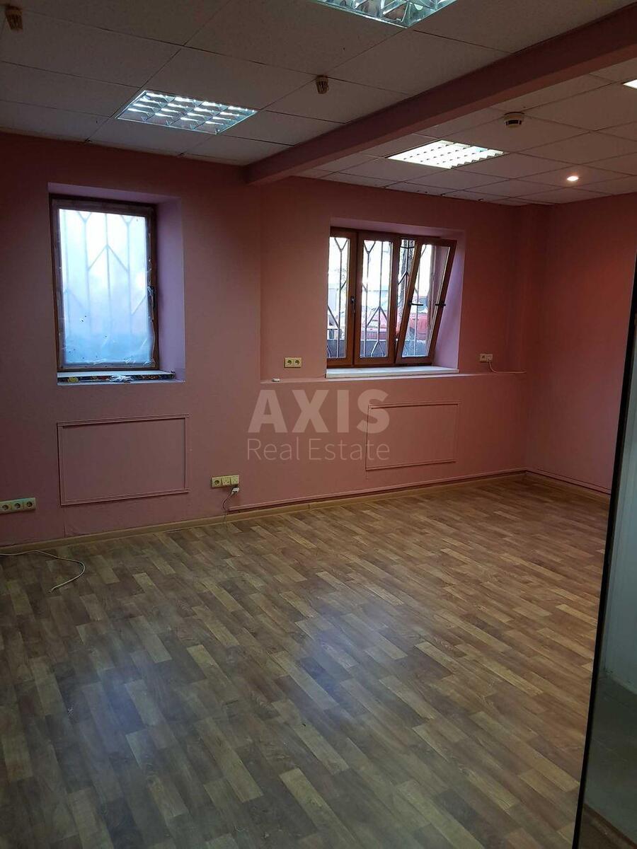 Trade object vul. Antonova Aviakonstruktora 37, 100m26