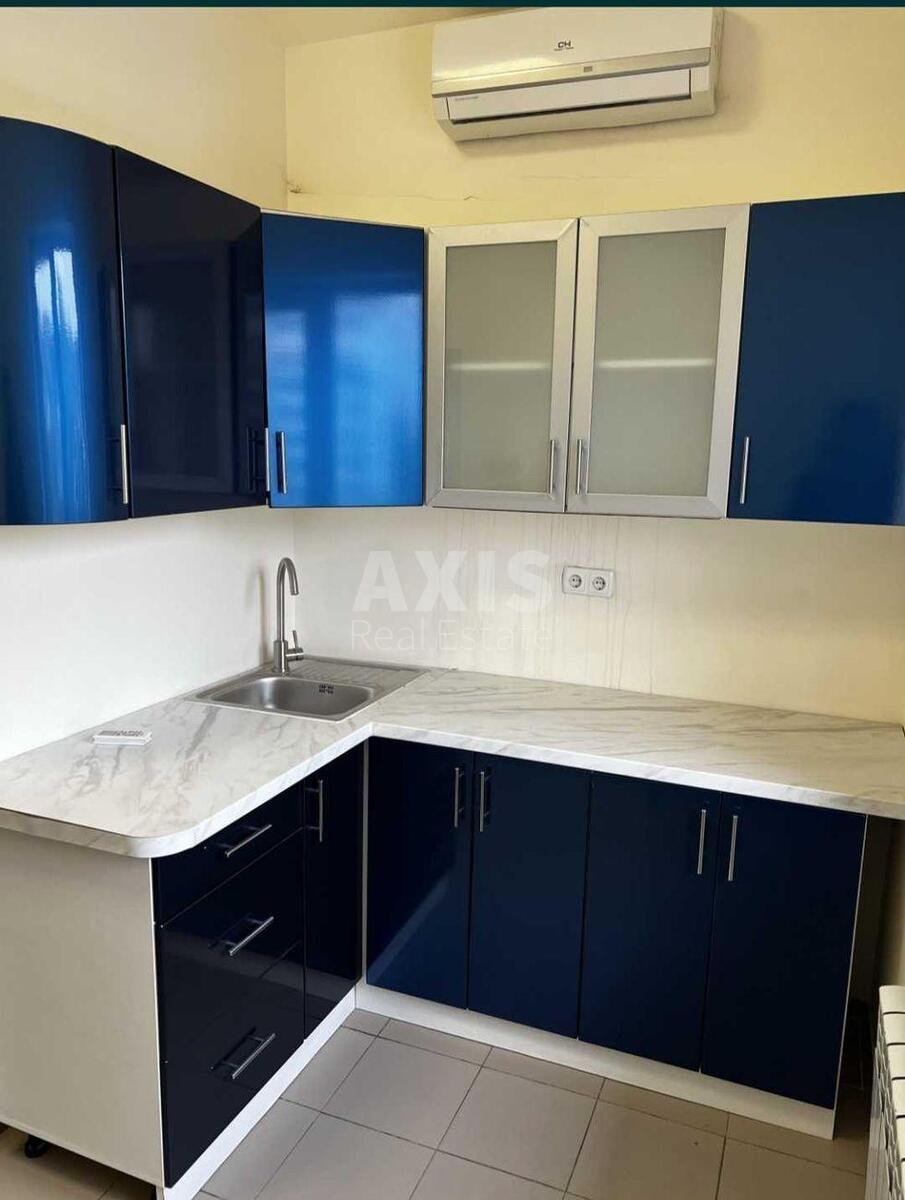Office vul. Mezhygirs'ka 87А, 144m23