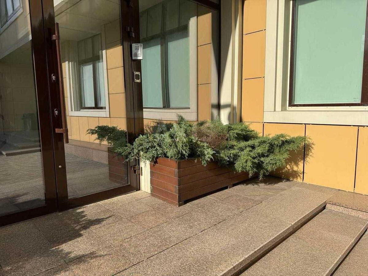 Office vul. Grushevs'kogo Myhajla 9Б, 555m25658710