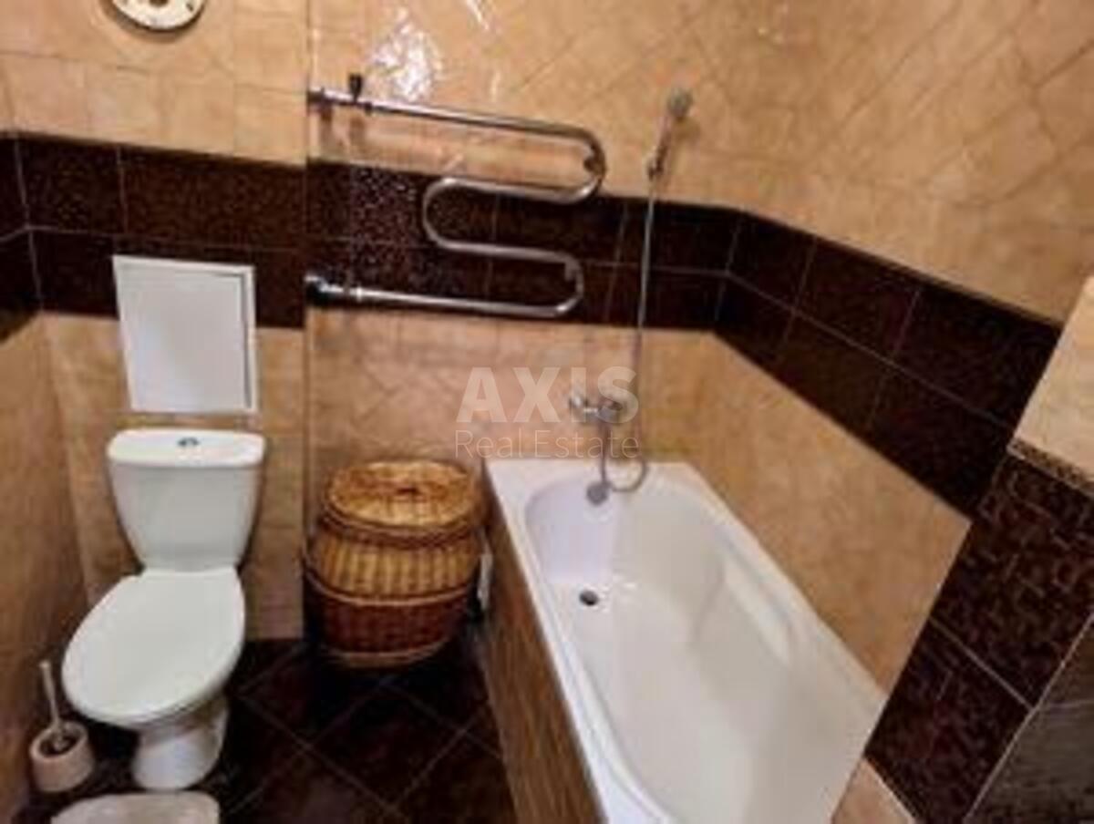 1k apartment nab. Dniprovs'ka 19А611405