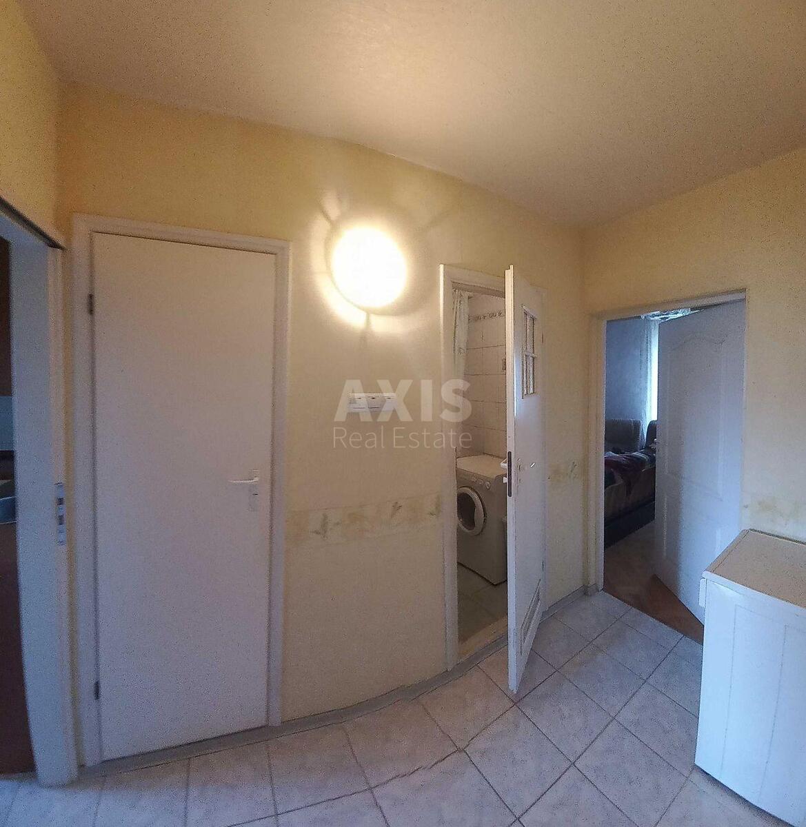 4k apartment vul. Revuc'kogo 136116012