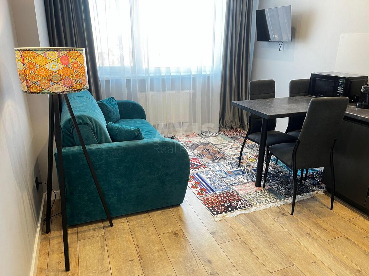 1k apartment vul. Dragomyrova Myhajla 20