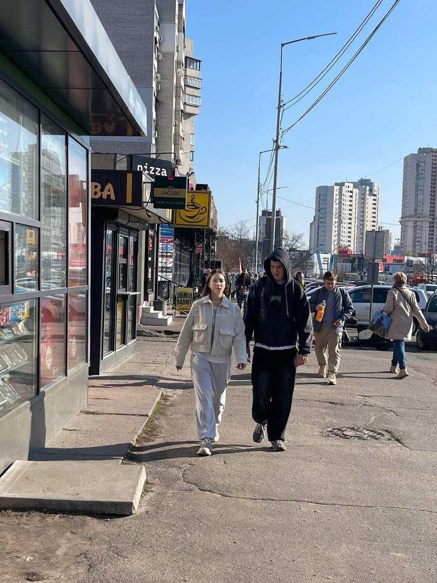 Объект торговли ул. Драгоманова 27, 32м2626313