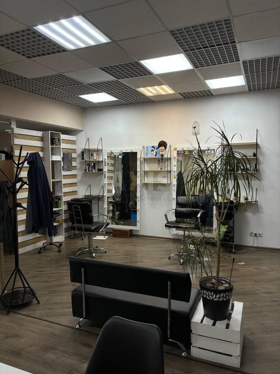 Офис пр-т Бажана Николая 17, 146м2581846