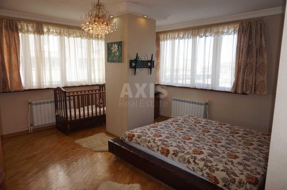 4k apartment vul. Get'mana Vadyma 1Б4