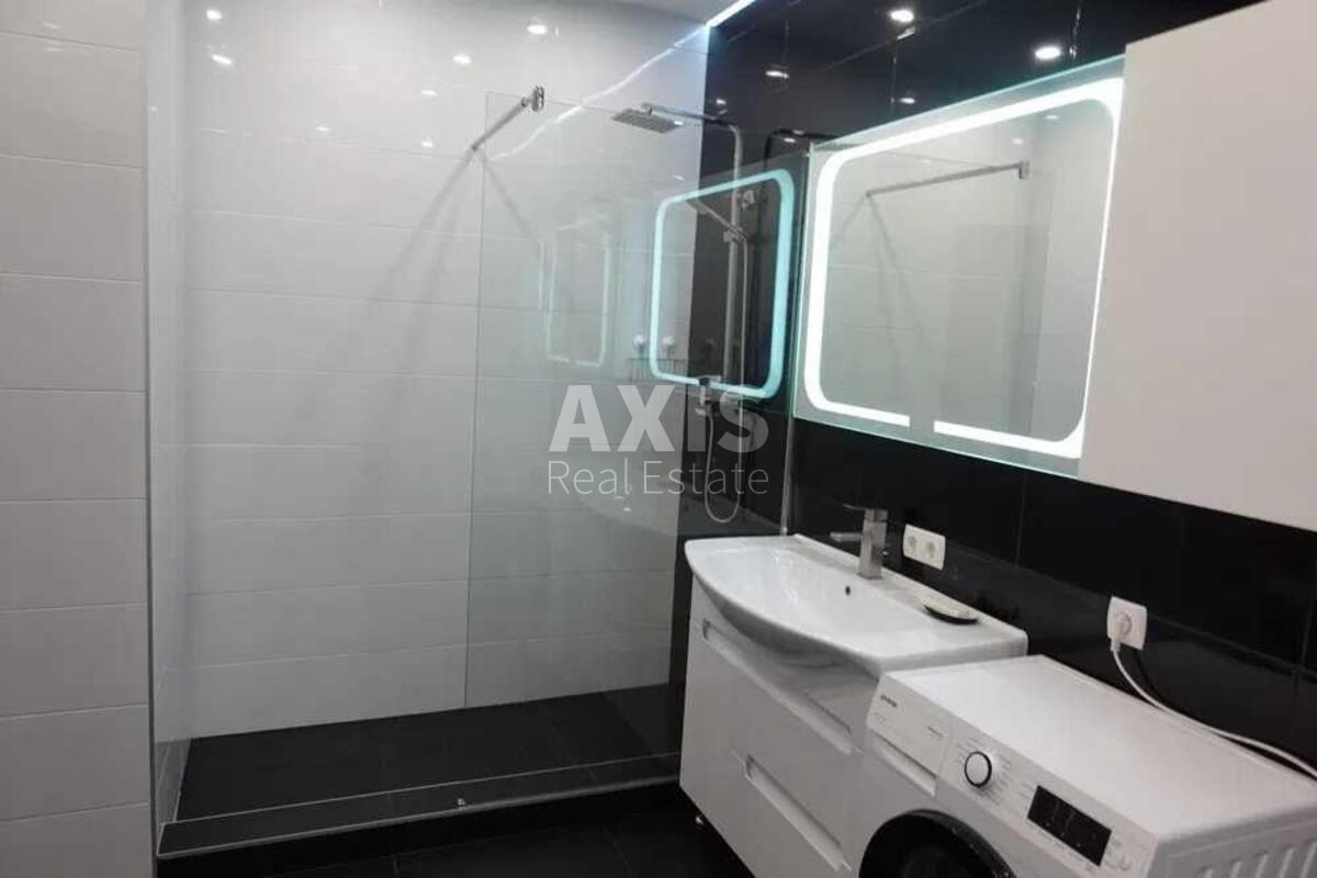 1k apartment vul. Nagirna 18/163
