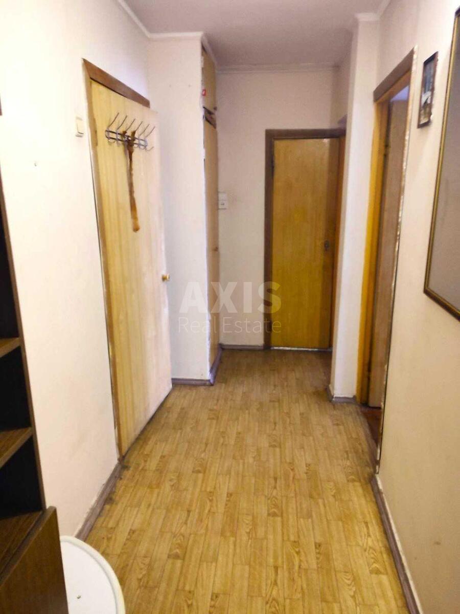 2k apartment pl. Obolons'ka 37