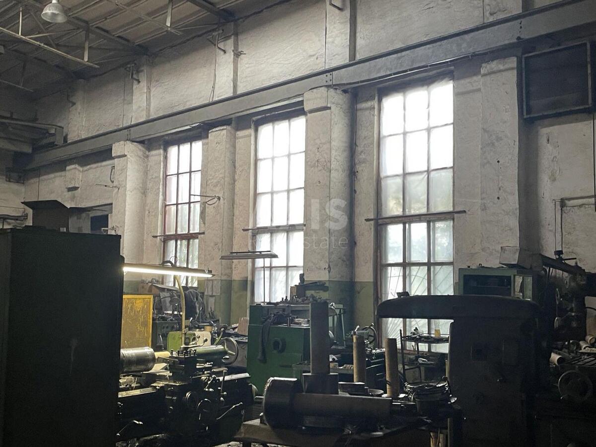 Service object vul. Viskozna 8, 4000m2574396