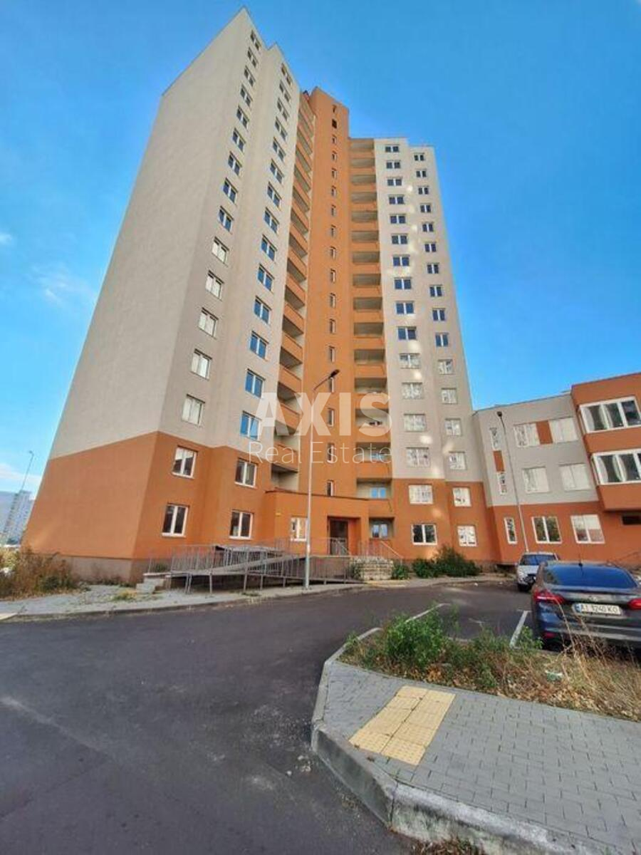 1k apartment vul. Myloslavs'ka 180