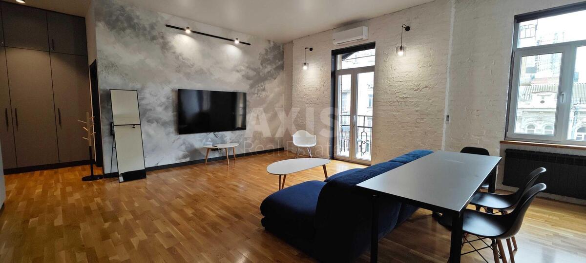 3k apartment vul. Saksagans'kogo 63/281
