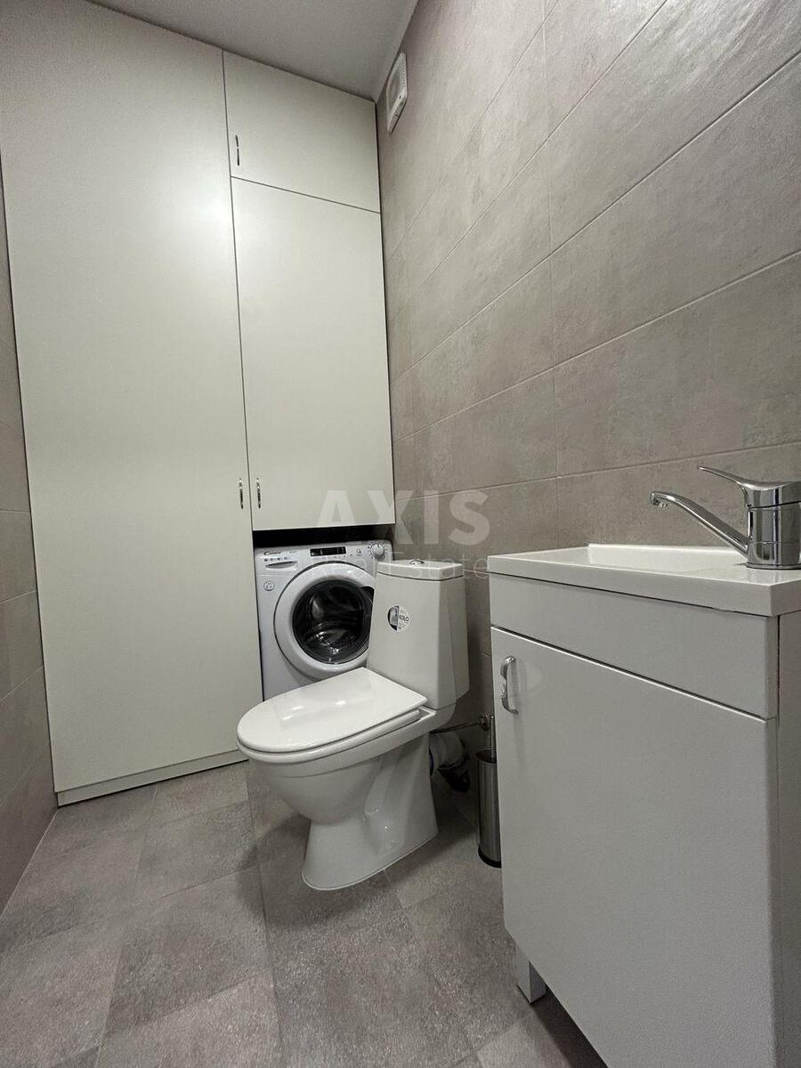 2k apartment vul. Glybochyc'ka 136368517