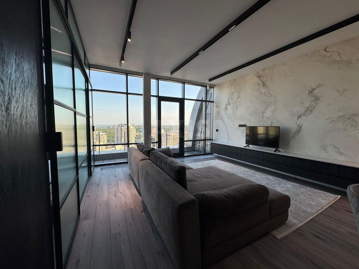 1k apartment vul. Dragomyrova Myhajla 4Б5