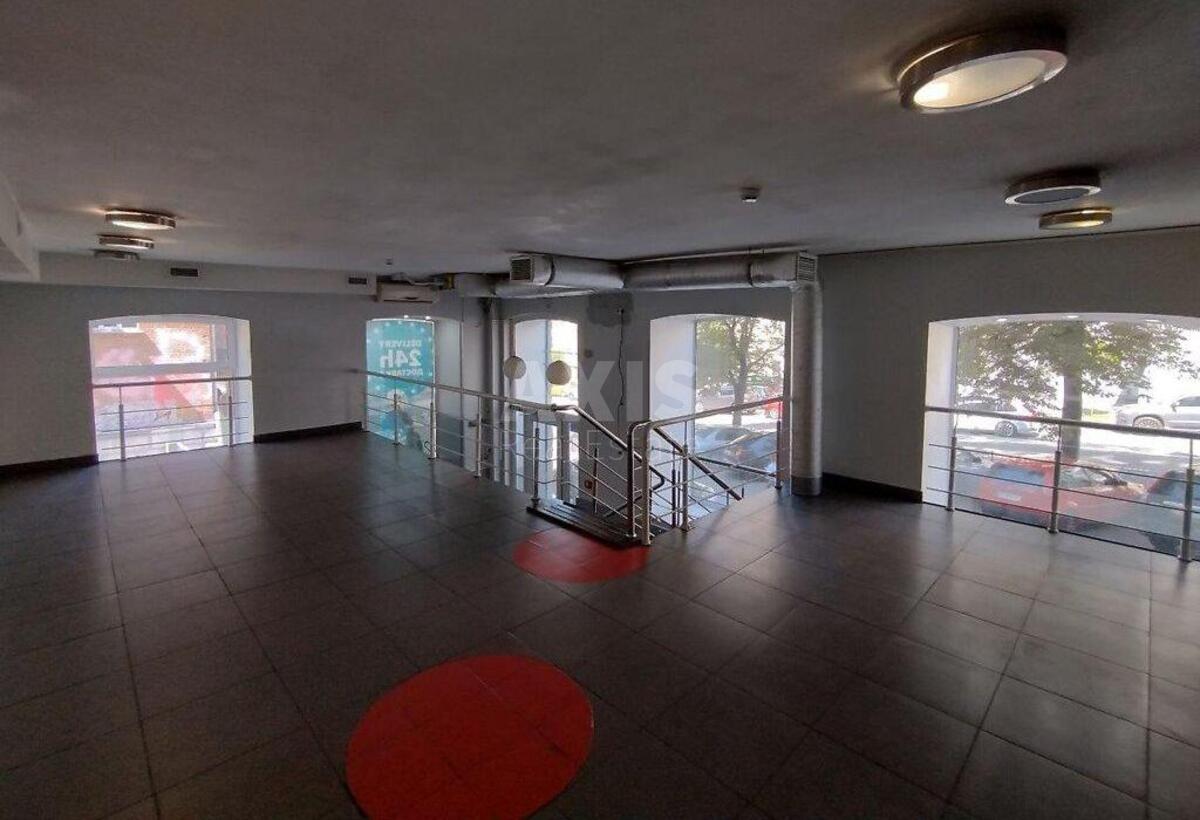 Office vul. Sichovyh Stril'civ 77, 155m21
