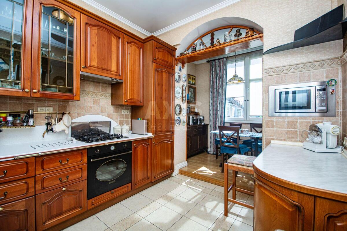 3k apartment bul. Druzhby Narodiv 13А