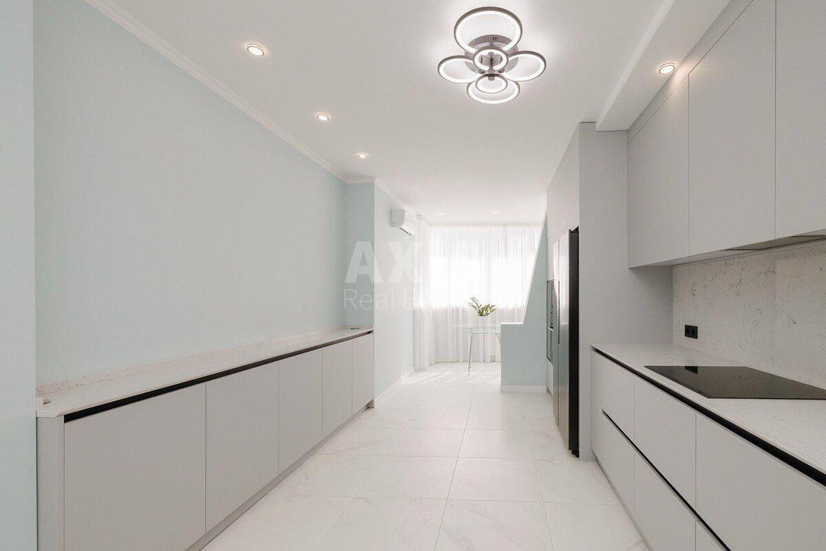 3k apartment pr-t Lobanovs'kogo 4583781