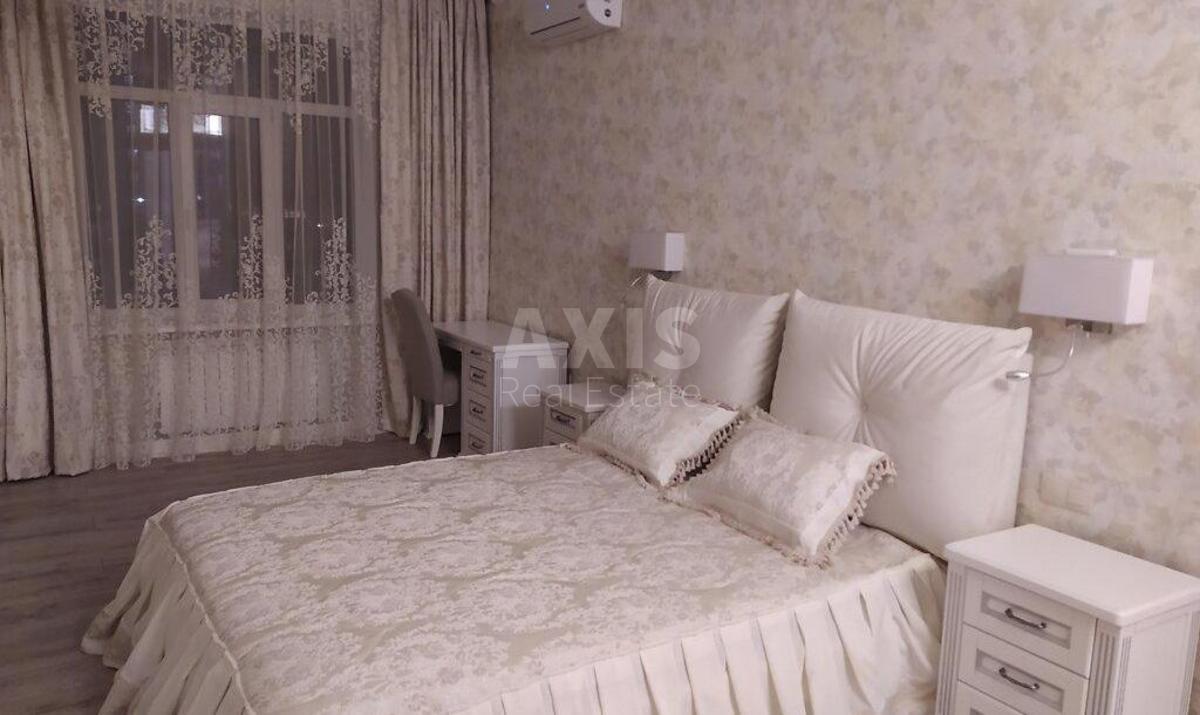 2k apartment vul. Zatyshna 160