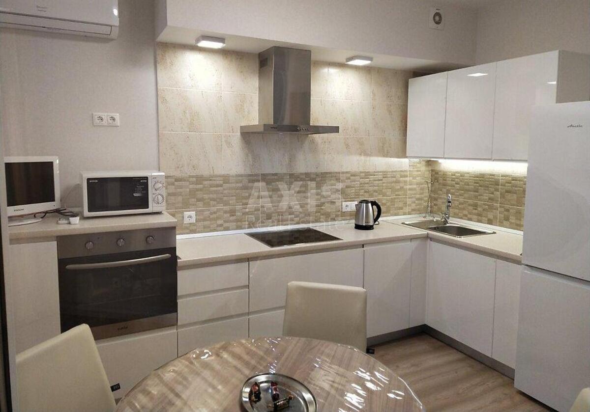 2k apartment vul. Dmytrivs'ka 60/19