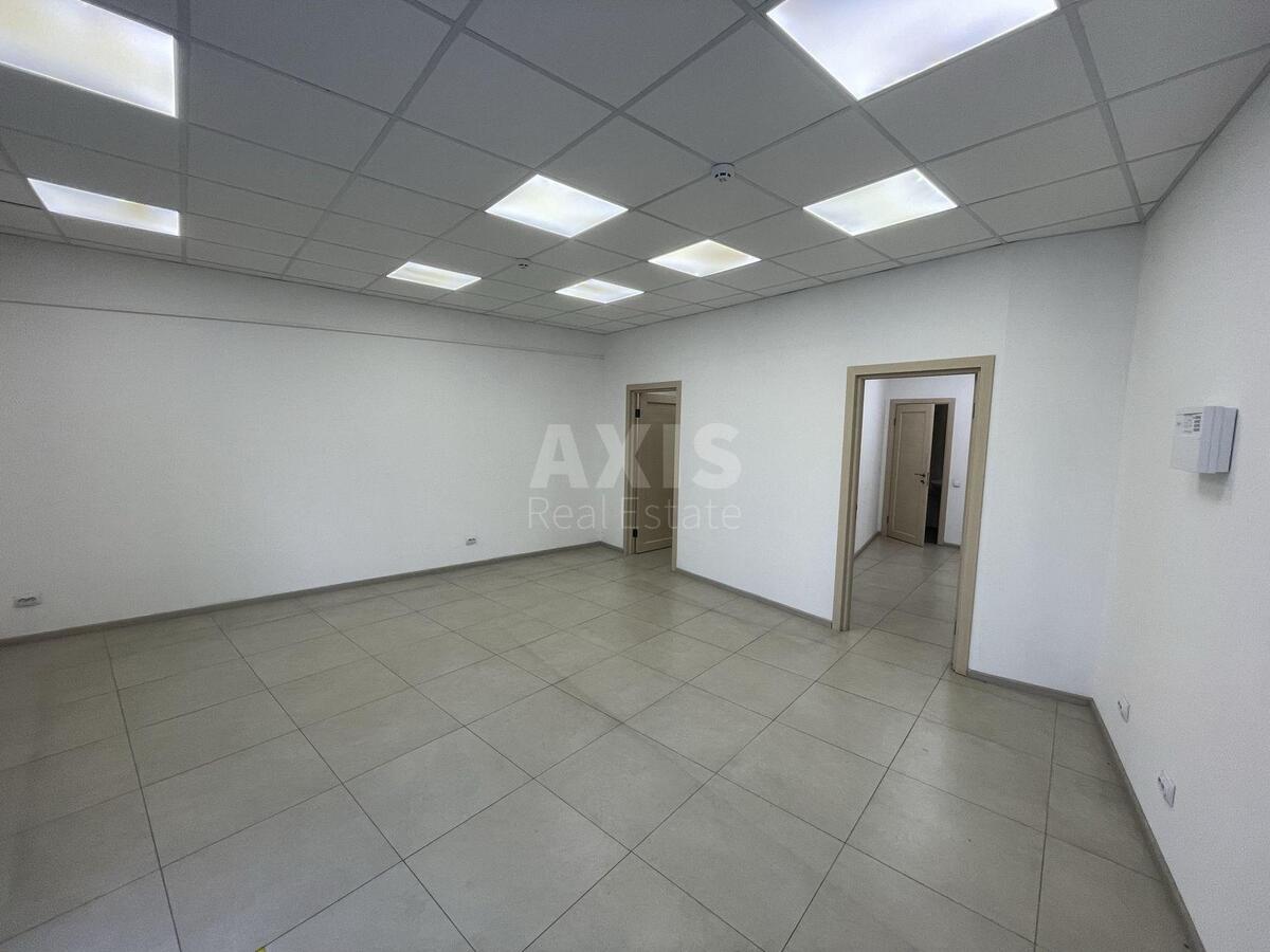 Trade object uzviz Voznesens'kyj 23, 50m29