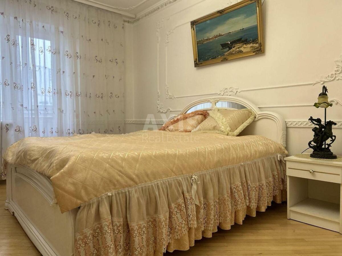 3k apartment vul. Kotel'nykova Myhajla 103