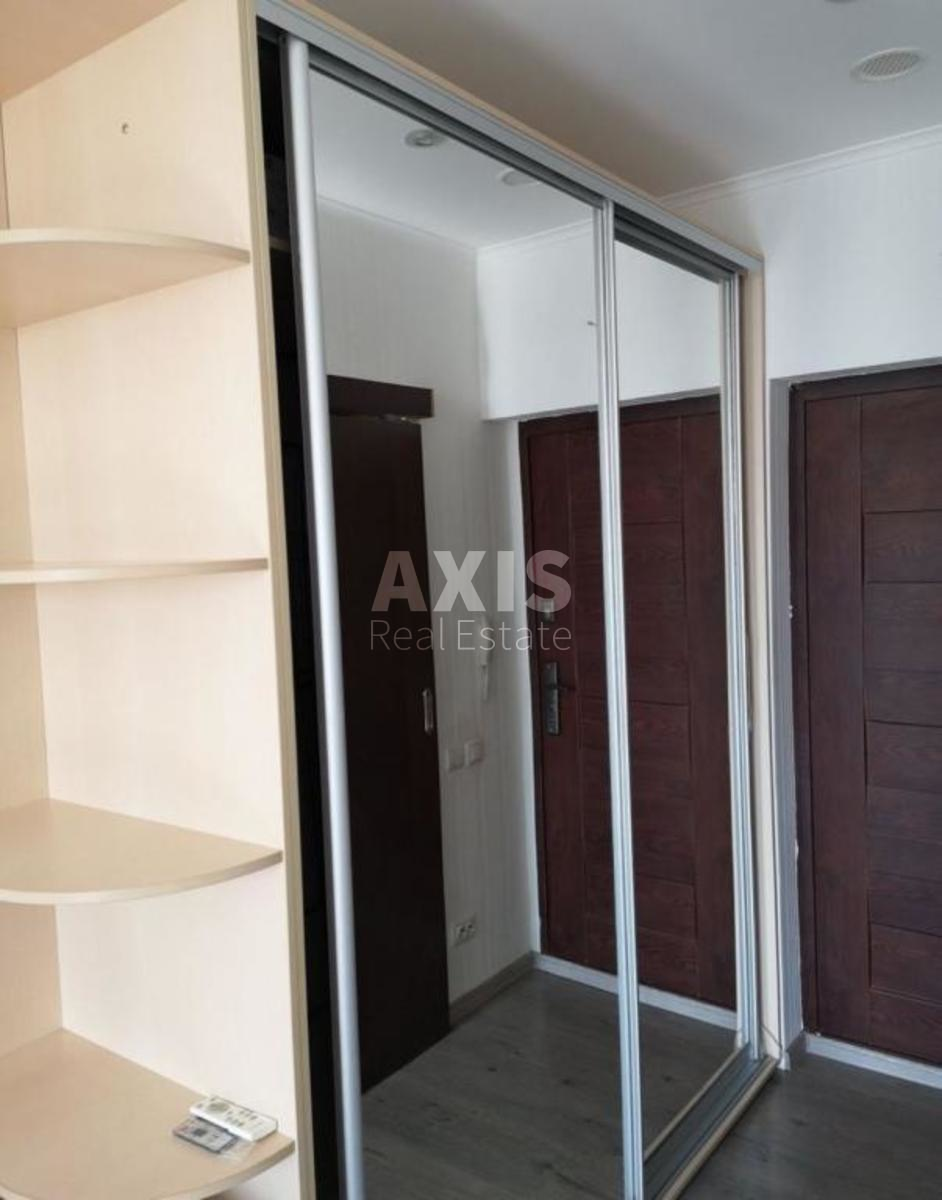 1k apartment pr-t Sobornosti 1712