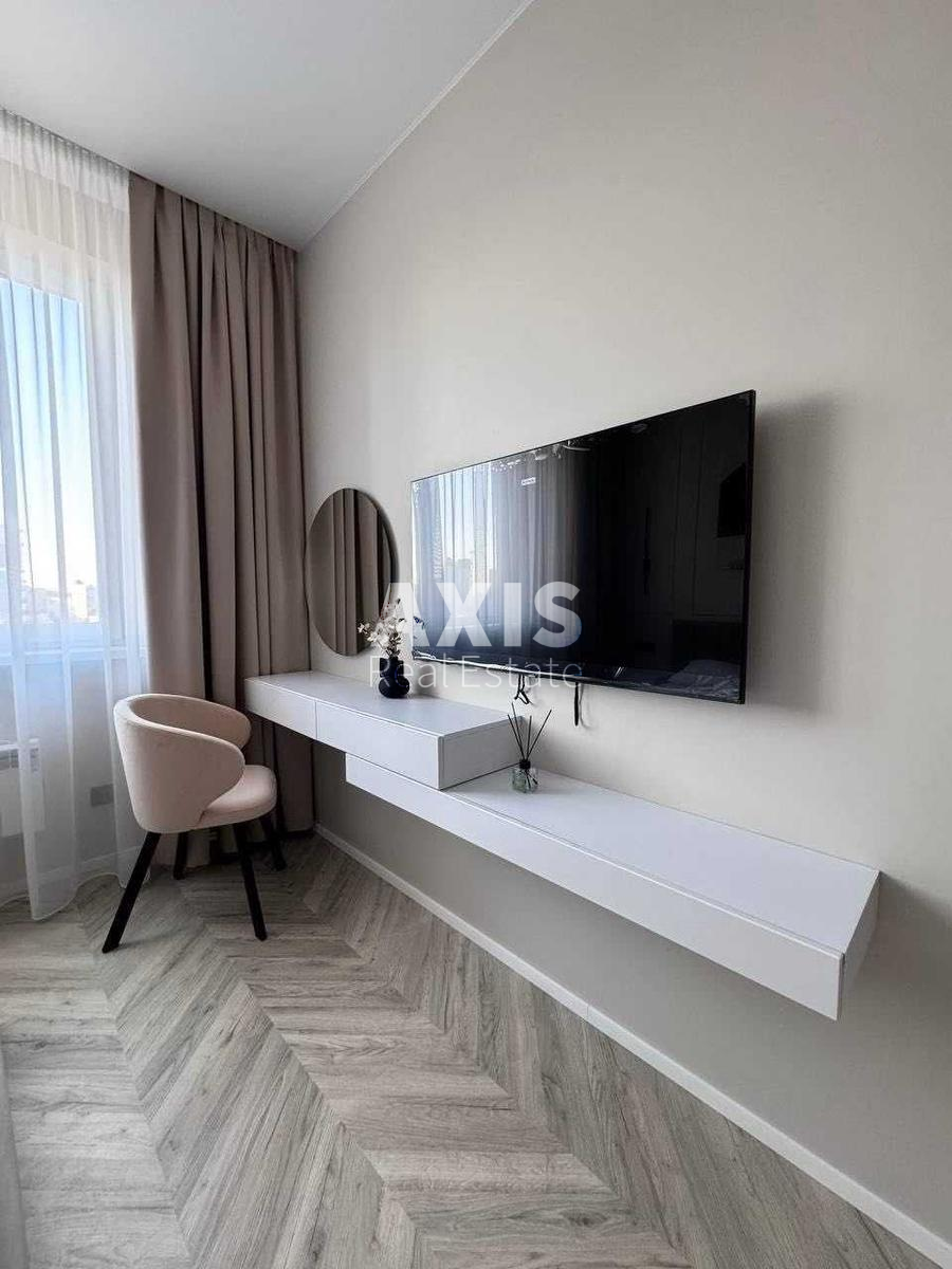 1k apartment vul. Dragomyrova Myhajla 2Б15