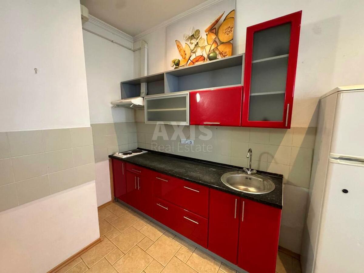 1k apartment pr-t Obolons'kyj 1