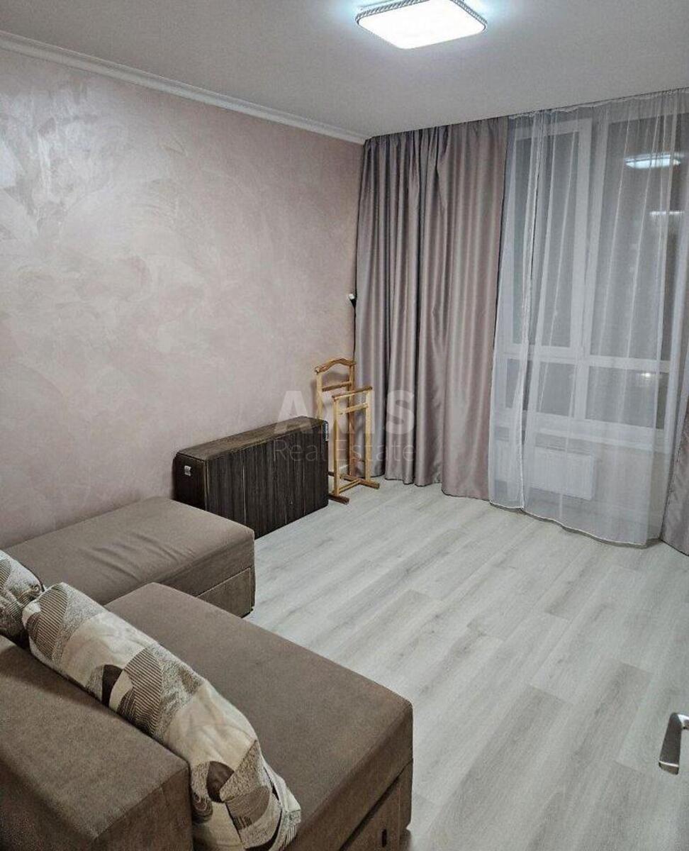 2k apartment vul. Kahovs'ka 603