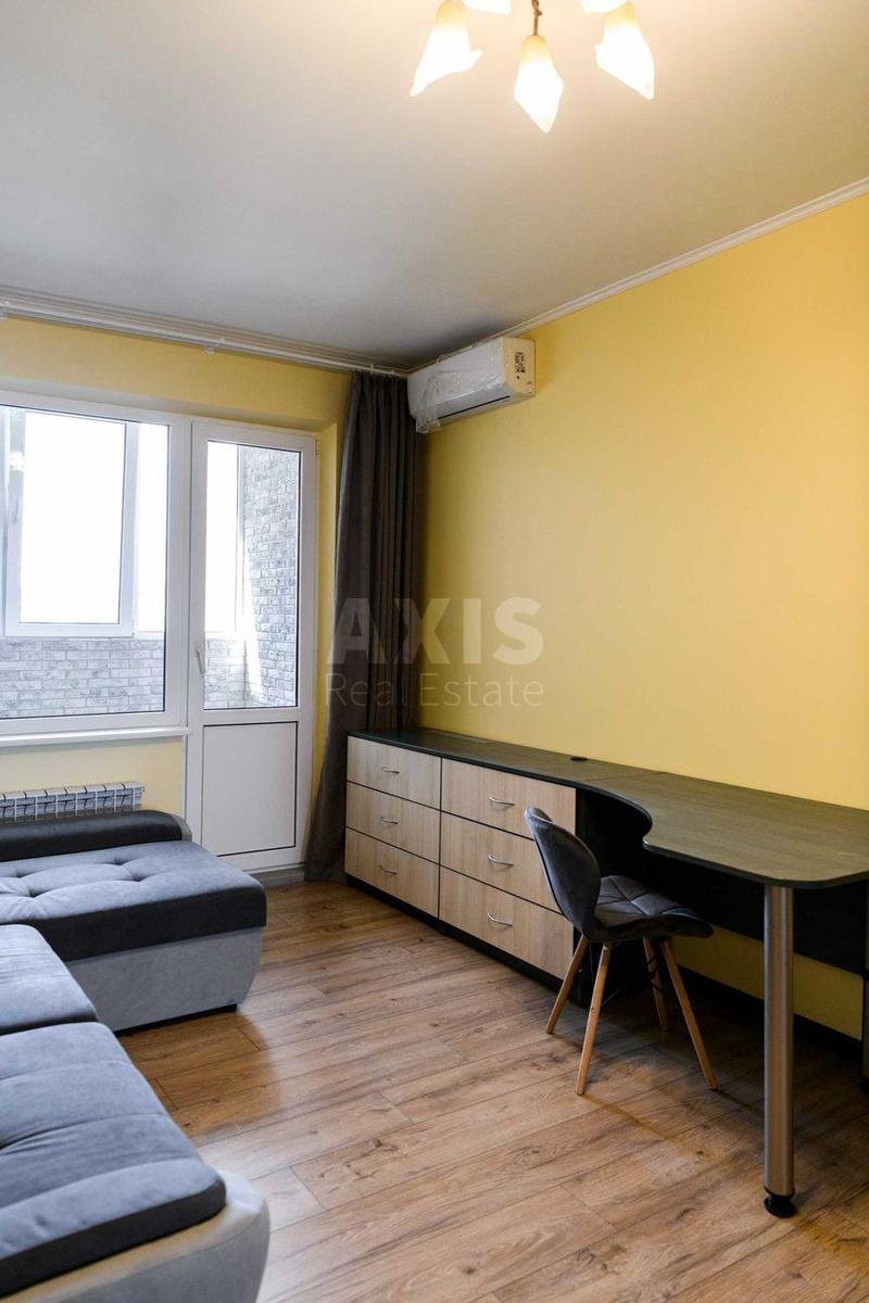 3k apartment pr-t Svobody 3210
