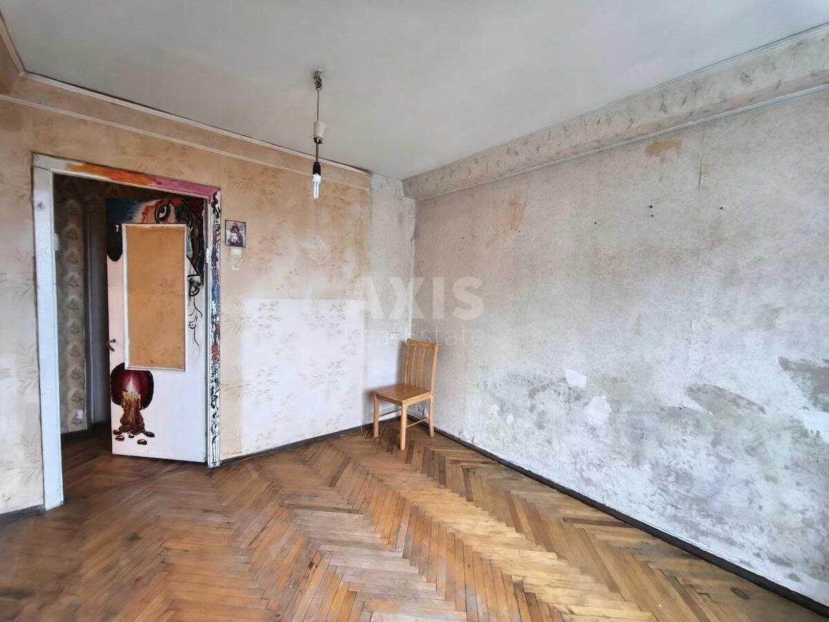 3к квартира ул. Кирилловская 1276223812