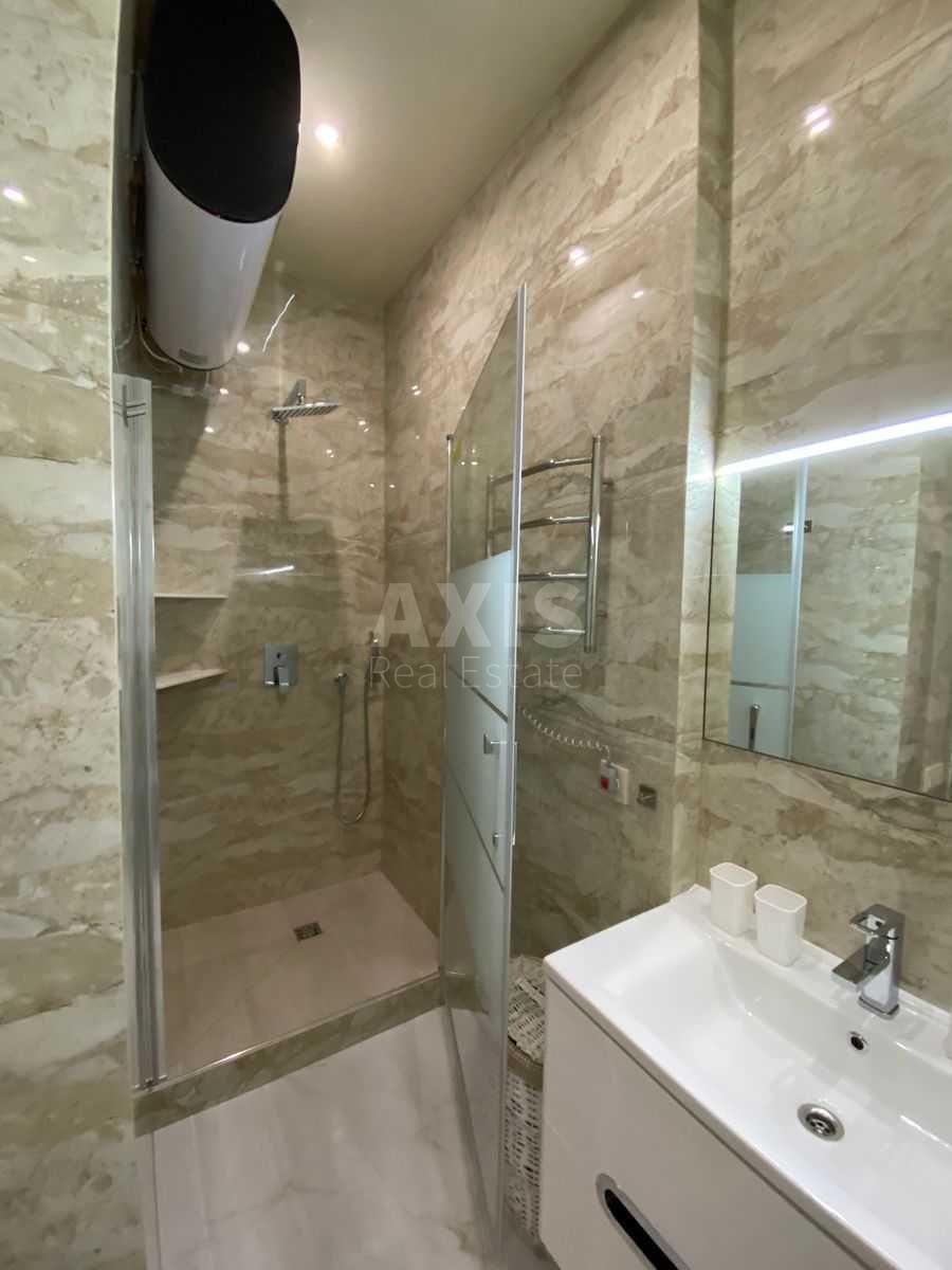 1k apartment vul. Zhyljans'ka 1184