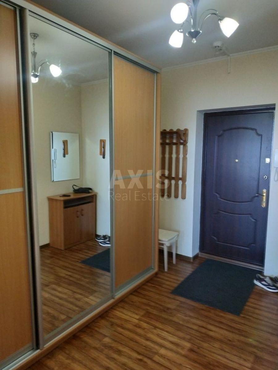 1k apartment vul. Voskresens'ka 12Б2