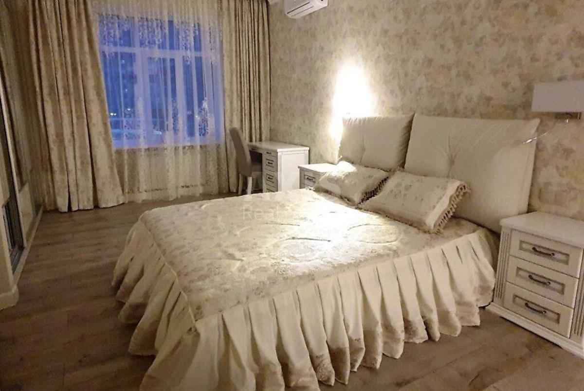 2k apartment vul. Zatyshna 164